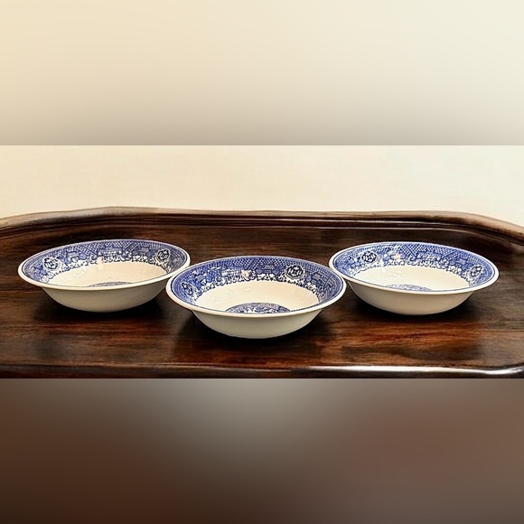 Vintage Blue Willow Porcelain Coupe Cereal Bowls by SCIO - Picture 3 of 7